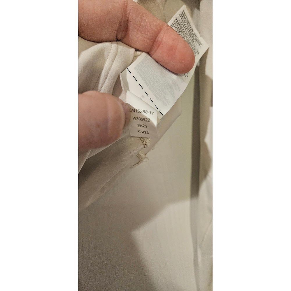 Athleta Transcend Crop Top Medium Bone Yoga Shirt Thumbholes UPF 40 Fall 2025 - Picture 5 of 8